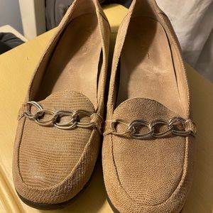 Vionic Chain Alda Loafers Lizzard Loafers 9.5
